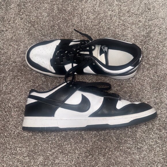 Nike Panda Dunks - Picture 6 of 7